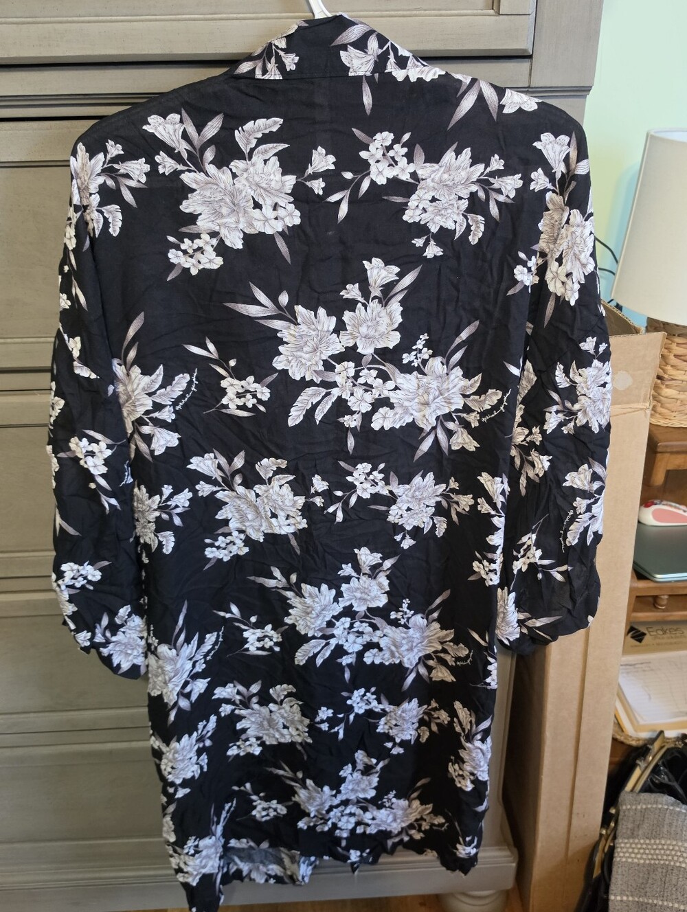 Spiritual Gangster Black Floral Kimono Robe - Picture 2 of 3